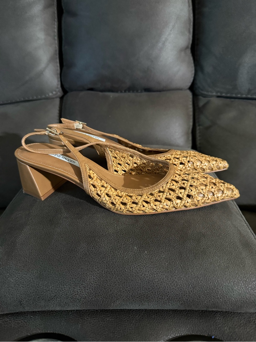 Steven madden Woven Slingback Block Heel Pumps — Tan size 8.5 - Picture 3 of 7